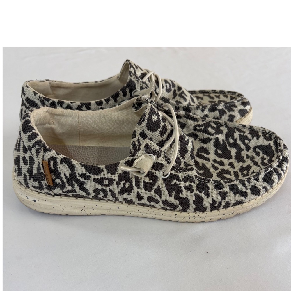 Hey Dude Wendy Leopard Print Canvas Slip On Loafers Speckled Sole Women Shoes 8